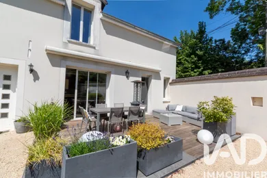Maison traditionnelle à Bourron-Marlotte (77780)