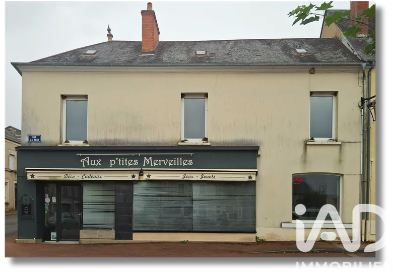 Immeuble 220 m² · à Les Aix-d'Angillon · 220 m² · 75 000 €