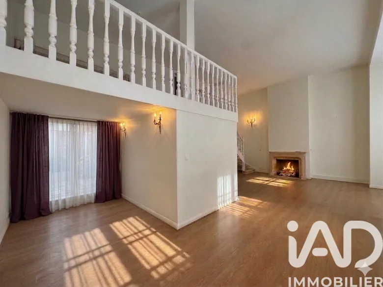 Appartement 3 pièces 98 m² · à Lille · 97,7 m² · 291 000 €