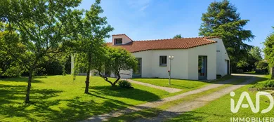 Maison traditionnelle à Saint-Julien-de-Concelles (44450)