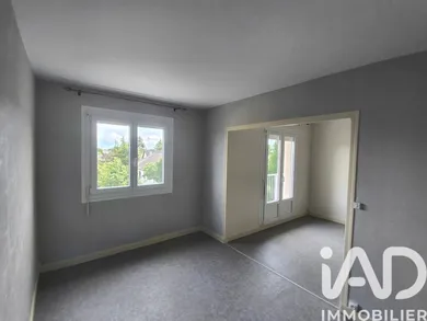Appartement à La Chapelle-Saint-Luc (10600)