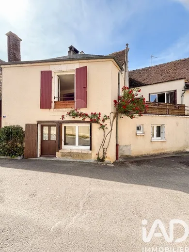 Maison de ville à Saint-Bris-le-Vineux (89530)