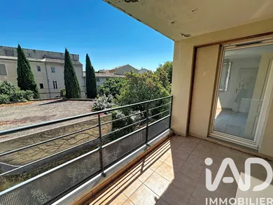 Appartement à Carpentras (84200)