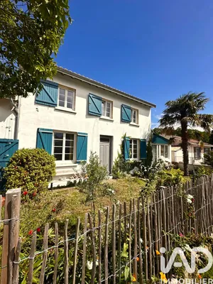 House in Saint-Vivien-de-Médoc (33590)