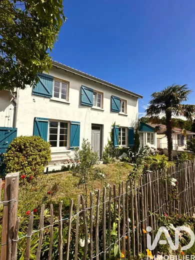 House in Saint-Vivien-de-Médoc (33590)