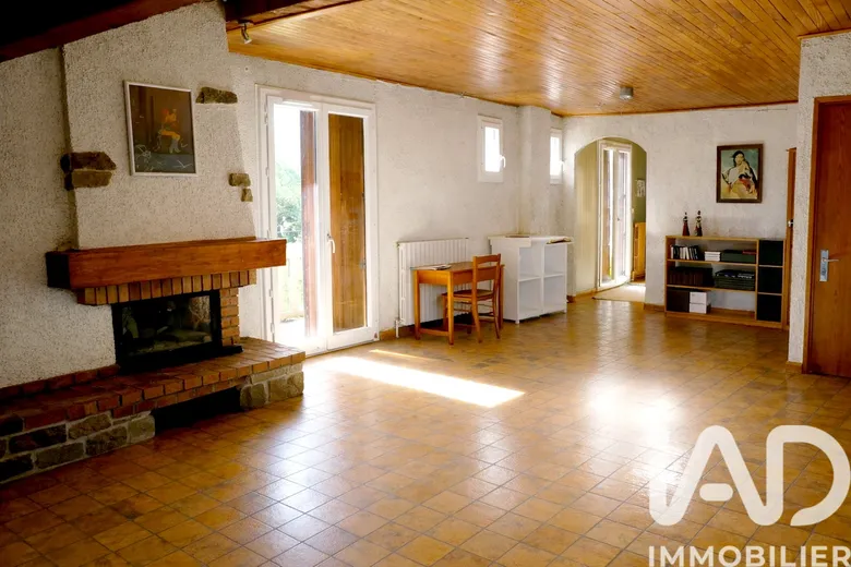 Appartement 5 pièces 112 m² · à Saint-Martin-d'Uriage · 111,8 m² · 239 400 €
