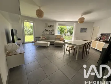 Apartment in Rezé (44400)