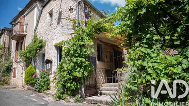 Restaurant à  Saint-Cirq-Lapopie (46330)