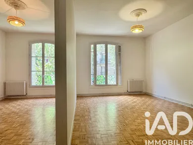 Apartment in Paris (75018)