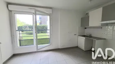 Apartment in Claye-Souilly (77410)