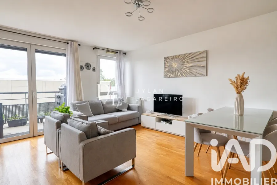 Appartement à Épinay-sur-Seine (93800) photo 2
