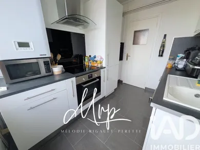 Apartment in Lisieux (14100)