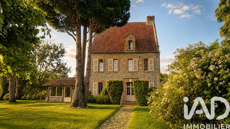 Maison 6 pièces 320 m² · à Gournay-en-Bray · 320 m² · 490 000 €