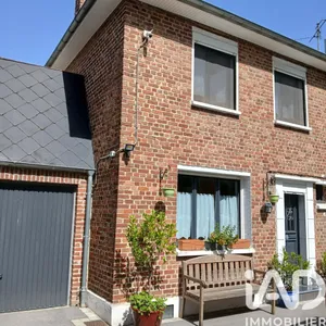 Townhouse in Artres (59269)