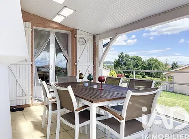 Maison traditionnelle à Pomeys (69590)