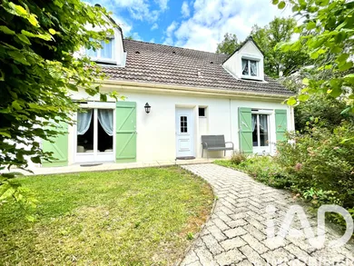 Maison à Le Châtelet-en-Brie (77820)