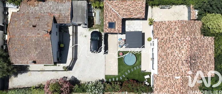 Maison 8 pièces 187 m² · à Saint-Étienne-du-Grès · 187 m² · 669 000 €