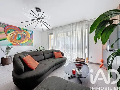 Apartment in Reims (51100)