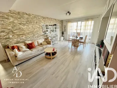 Apartment in Toulon (83000)