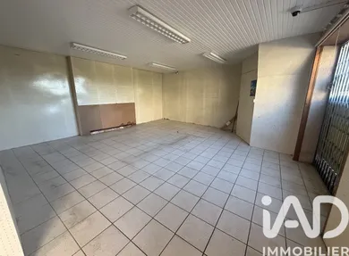 Commercial walls in Gourgé (79200)