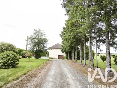 Pavillon à Le Ham (53250)