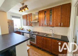 Apartment in L'Isle-Adam (95290)