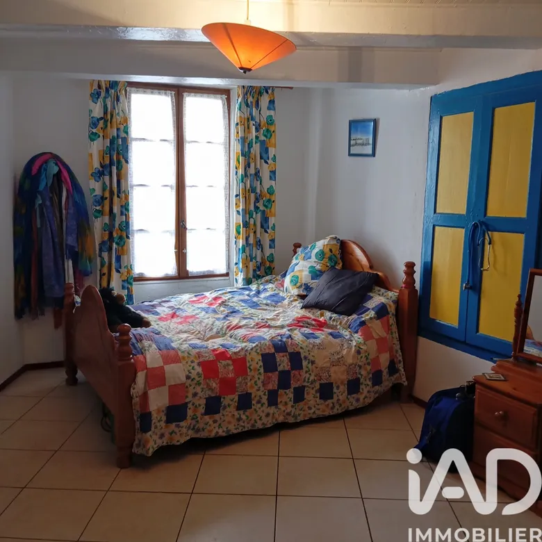 Maison 10 pièces 195 m² · à Buis-les-Baronnies · 195 m² · 260 000 €