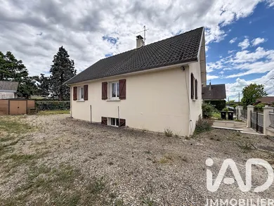 Detached house in Auxerre (89000)
