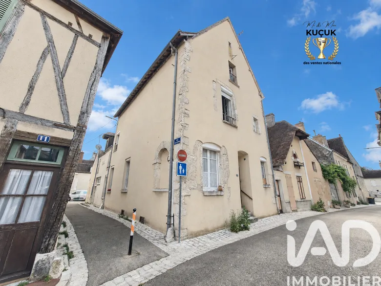 Maison 6 pièces 161 m² · à Châtillon-Coligny · 161 m² · 125 000 €