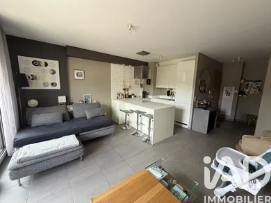 Apartment in Noisy-le-Grand (93160)