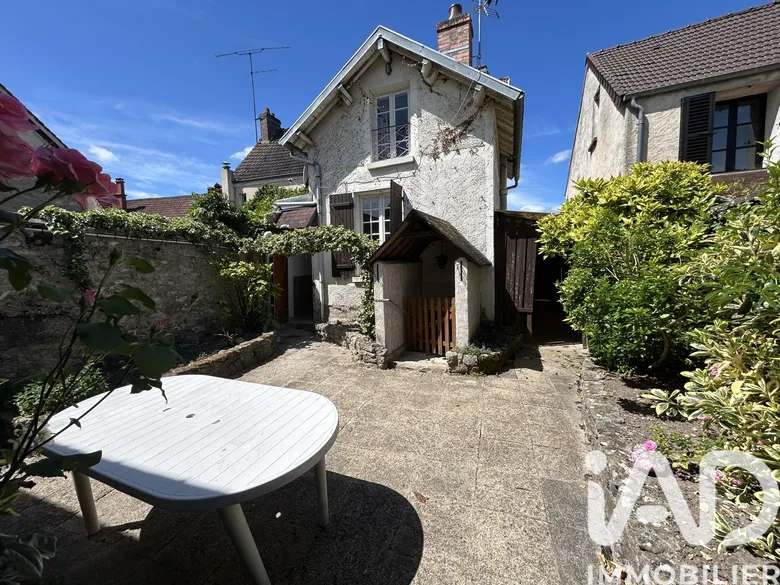 Maison 6 pièces 111 m² · à Vétheuil · 111 m² · 220 000 €