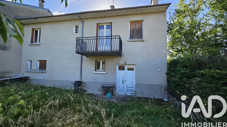 Maison 4 pièces 98 m² · à Maurs · 98 m² · 77 000 €