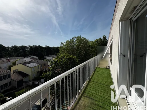 Appartement à Magny-les-Hameaux (78114) photo 2