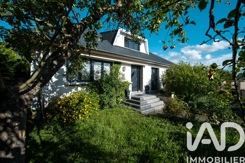 Maison 8 pièces 153 m² · à Rivery · 153 m² · 415 000 €