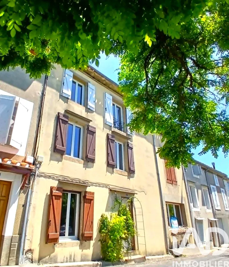 Maison 10 pièces 206 m² · à Chalabre · 206 m² · 129 000 €