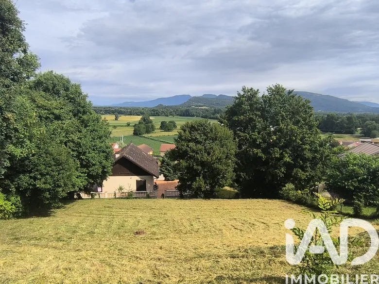 Terrain à Saint-Genix-les-Villages (73240) · 56 000 €