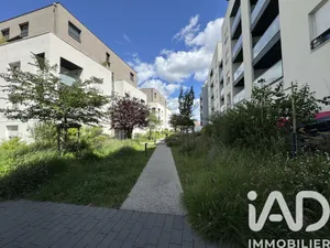 Apartment in Villeurbanne (69100)