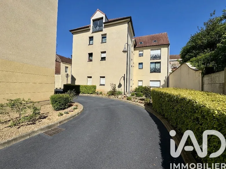 Appartement 4 pièces 85 m² · à Henin-Beaumont · 85 m² · 170 000 €