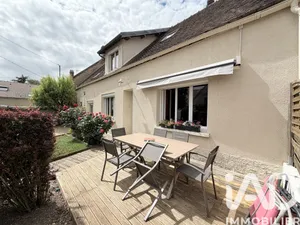 Maison de village à Saint-Sérotin (89140)