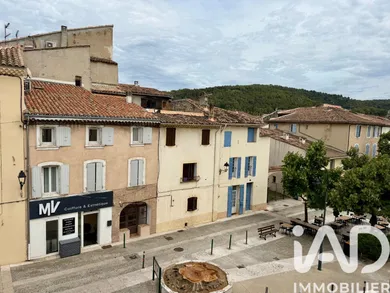 Apartment in Saint-Zacharie (83640)
