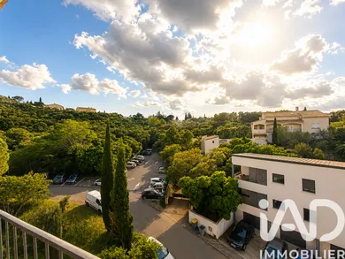 Apartment in Villeneuve-lès-Avignon (30400)