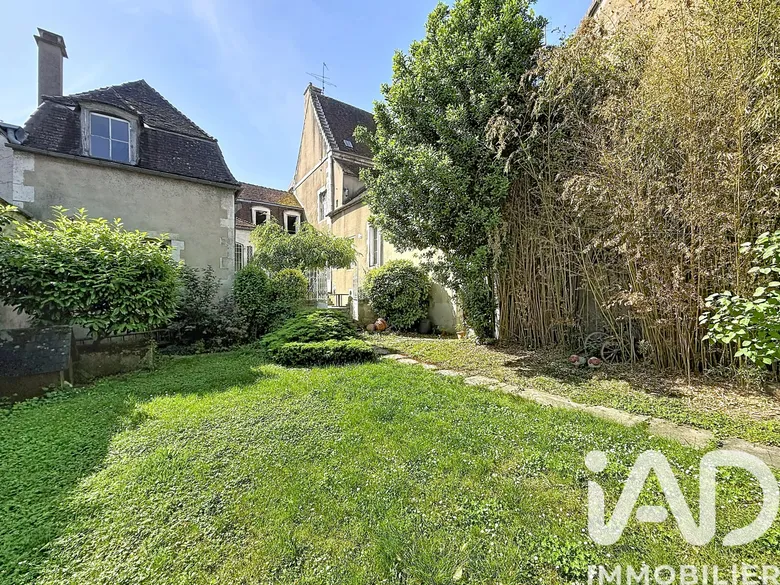 Maison 12 pièces 315 m² · à Auxerre · 315 m² · 630 000 €