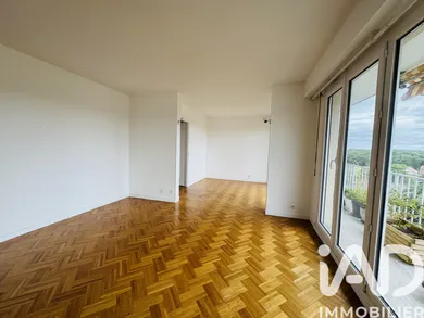 Apartment in Achères (78260)