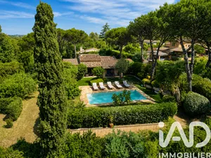 Maison à Saint-Tropez (83990)
