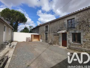 Maison traditionnelle à Ceaux-en-Loudun (86200)
