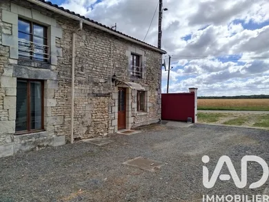 Maison traditionnelle à Ceaux-en-Loudun (86200)