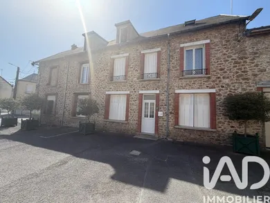 Immeuble à Troissy (51700)