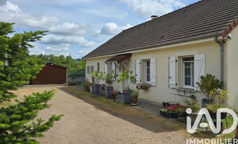 Maison 5 pièces 150 m² · à Saint-Amand-Montrond · 150 m² · 229 000 €