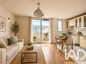 Apartment in Grenoble (38100)