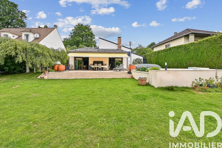 Maison 6 pièces 179 m² · à Montmorency · 179 m² · 834 000 €